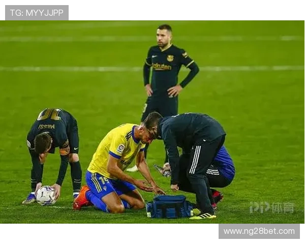 鹈鹕队上赛季表现低迷新赛季力求调整阵容重振士气再创佳绩